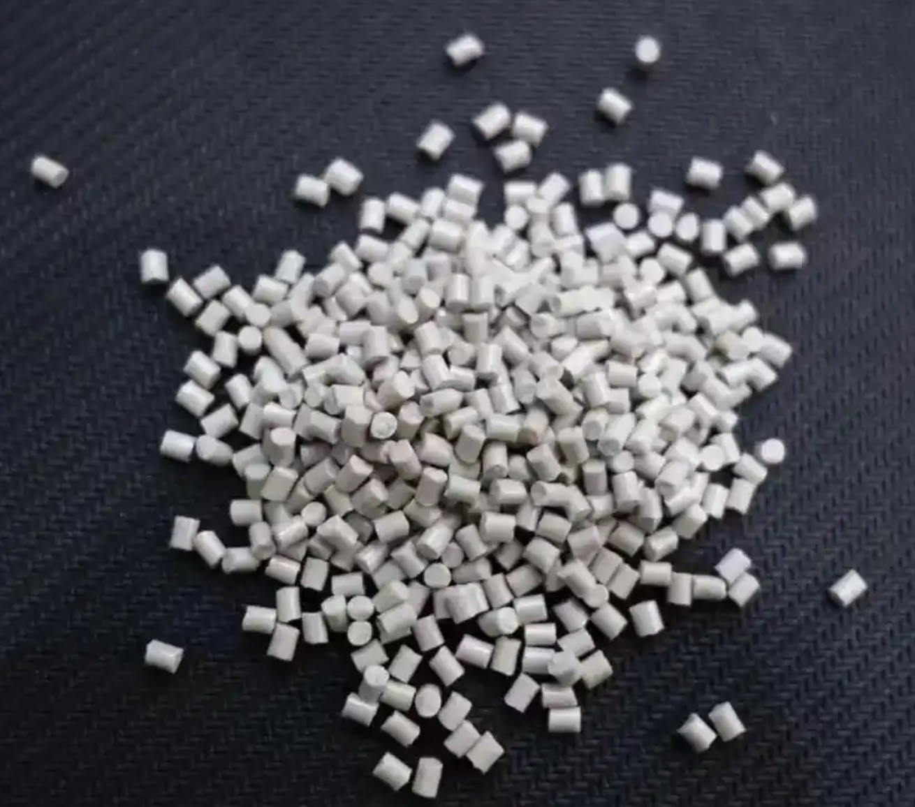 Derniers blogs de l'entreprise sur COUP D'OEIL (Polyetheretherketone) – propriétés et applications